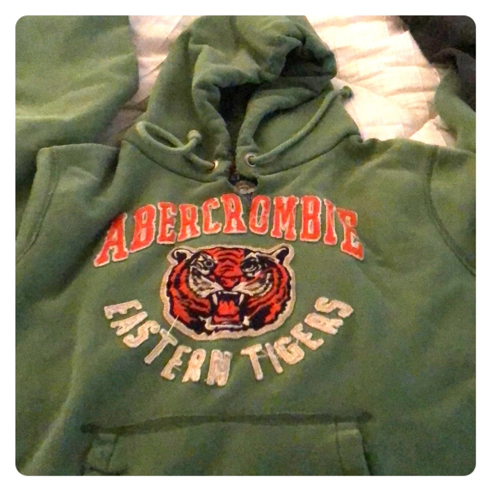 Abercrombie sweatshirt